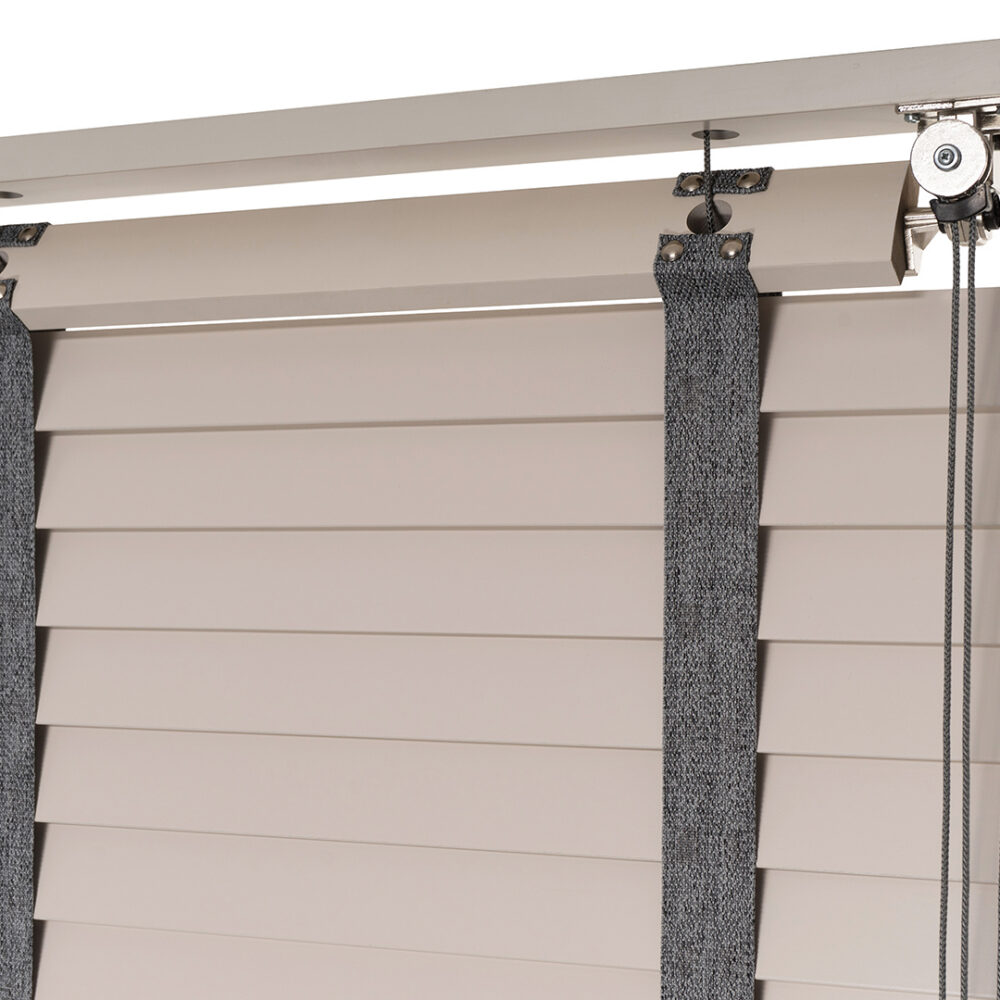 retro_woodenblinds