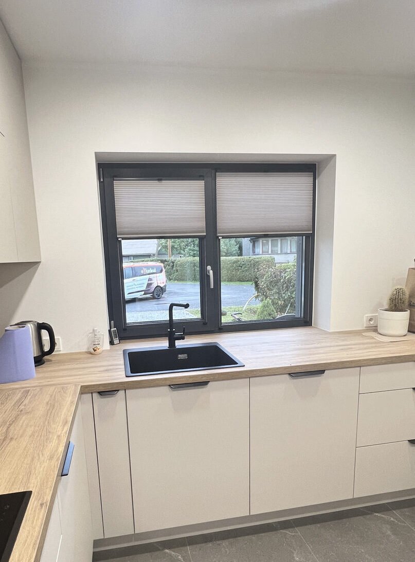 pleated_blinds_kitchen